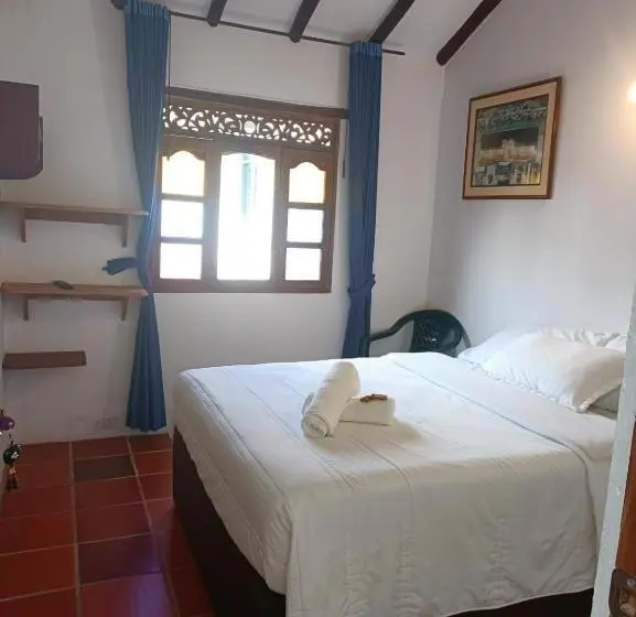 Standard Kolmen Hengen Huone, Hostal Home Sant Angelo