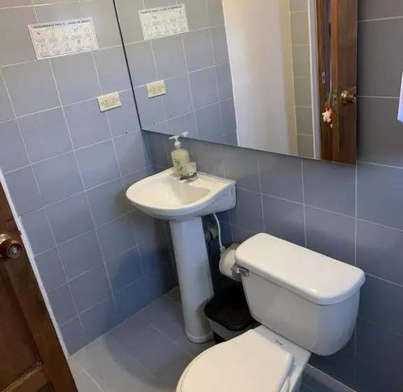 Standard Kolmen Hengen Huone, Hostal Home Sant Angelo