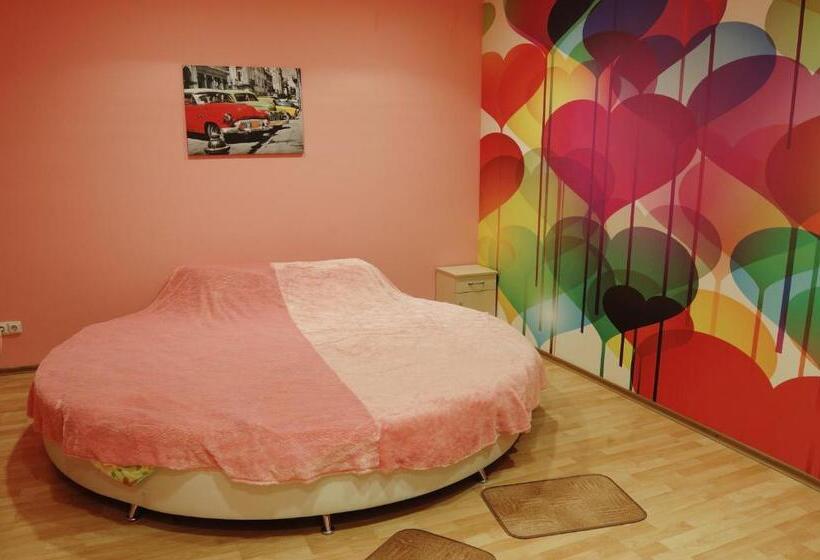 جناح جونيور, Art Hotel Palma