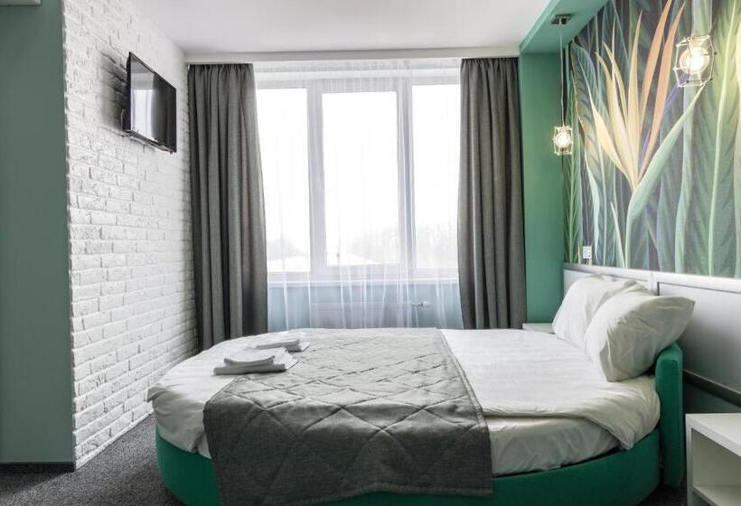 جناح جونيور سوبريور, Art Hotel Palma