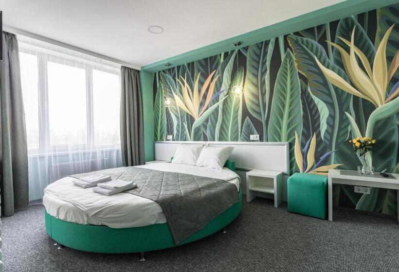 جناح جونيور سوبريور, Art Hotel Palma