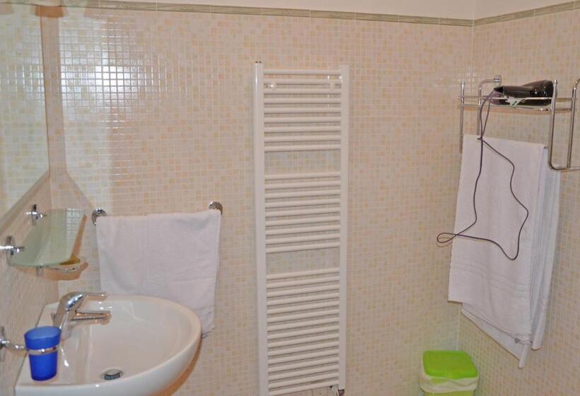 Четырехместный Номер Стандарт, B&b Casa Cavour