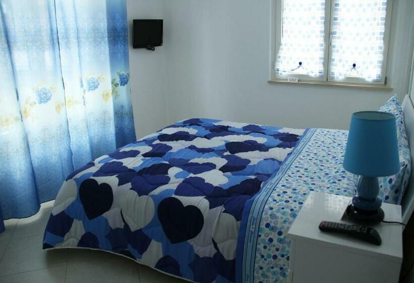 اتاق استاندارد با بالکن, Stella