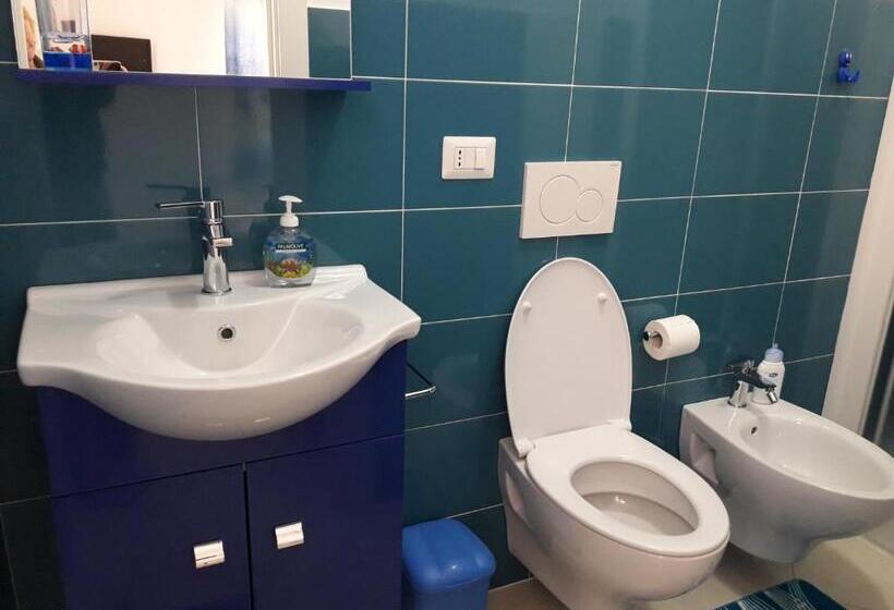 اتاق استاندارد با بالکن, Stella