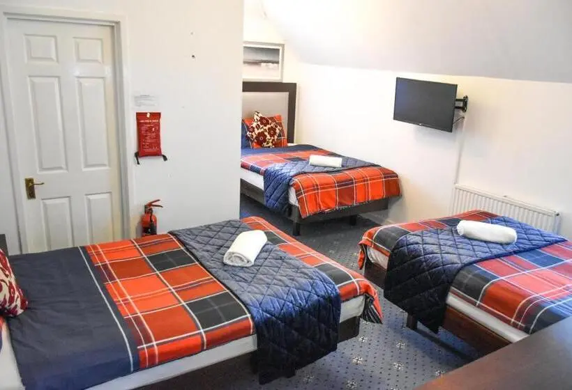スタンダードトリプルルーム, Gatwick Castle B&b