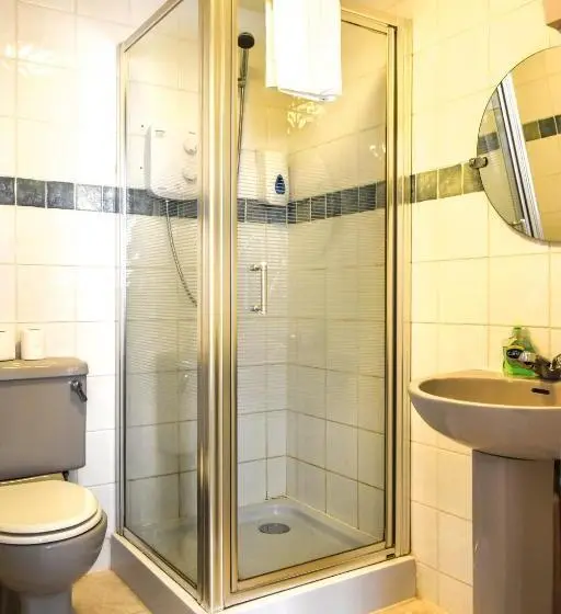 スーペリアファミリールーム, Gatwick Castle B&b