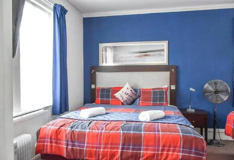 スーペリアファミリールーム, Gatwick Castle B&b