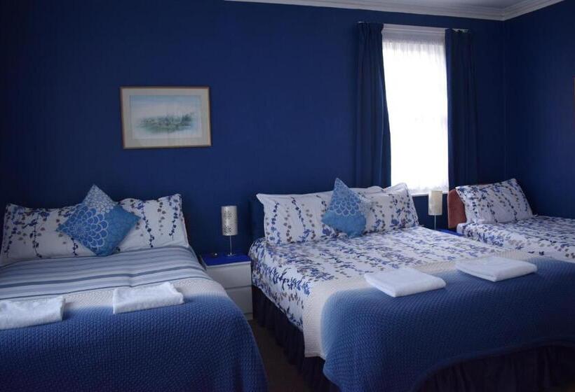 Семейный Номер Superior, Gatwick Castle B&b