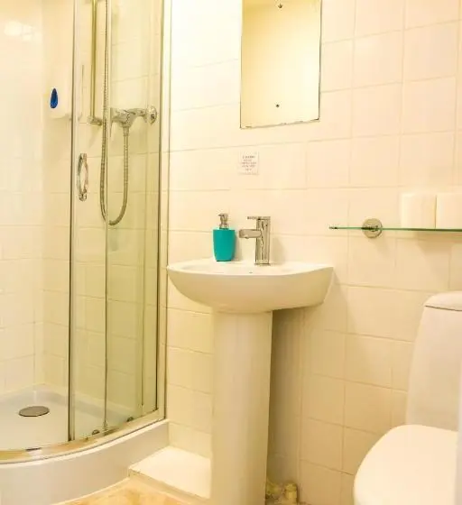 デラックスルーム, Gatwick Castle B&b