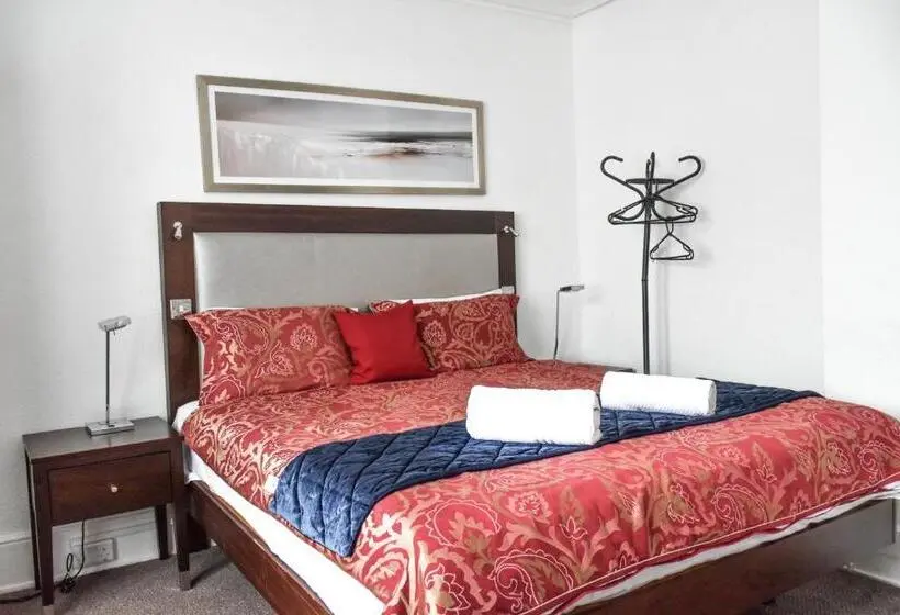 デラックスルーム, Gatwick Castle B&b
