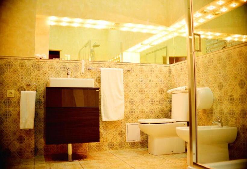 سوییت, Sapar Standart