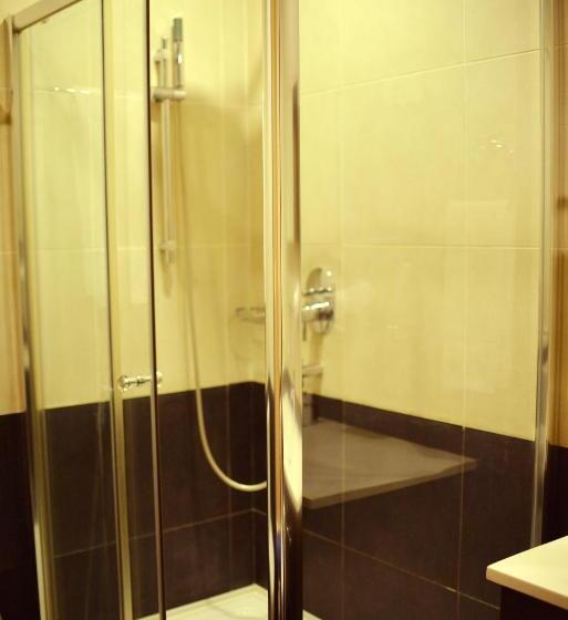 اتاق لوکس خانوادگی, Sapar Standart