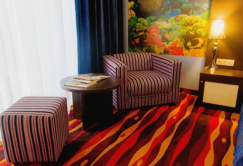 اتاق استاندارد با تراس, Sapar Standart