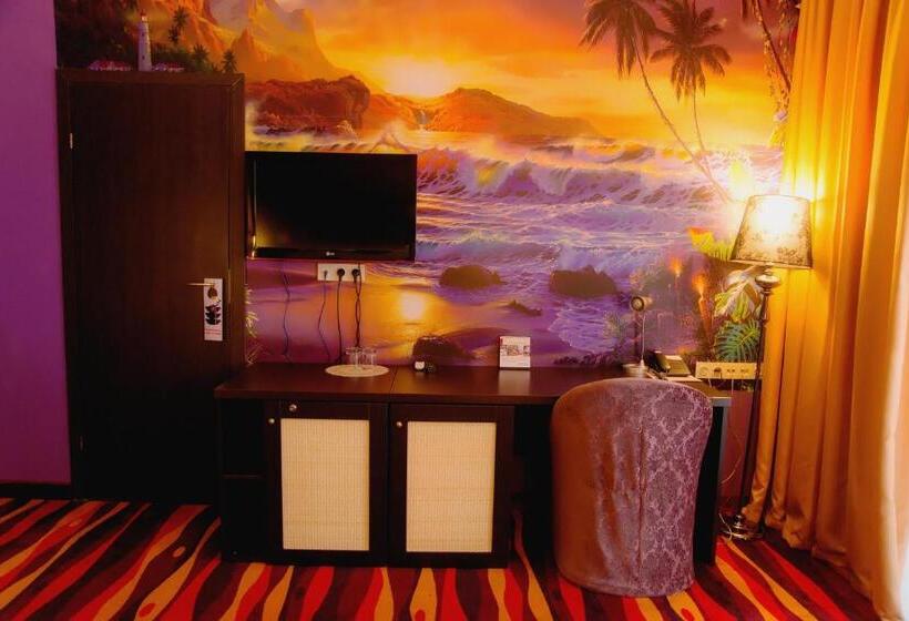 اتاق یک تخته با تراس, Sapar Standart