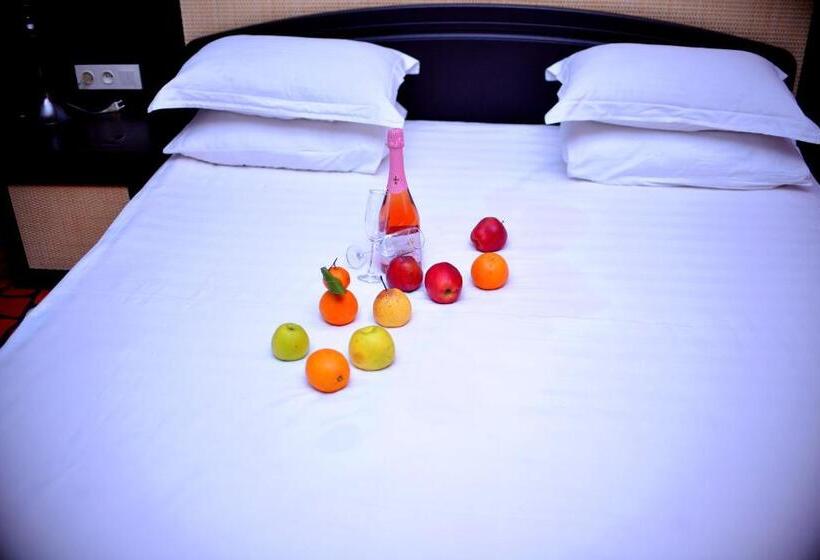 سوییت جونیور لوکس, Sapar Standart