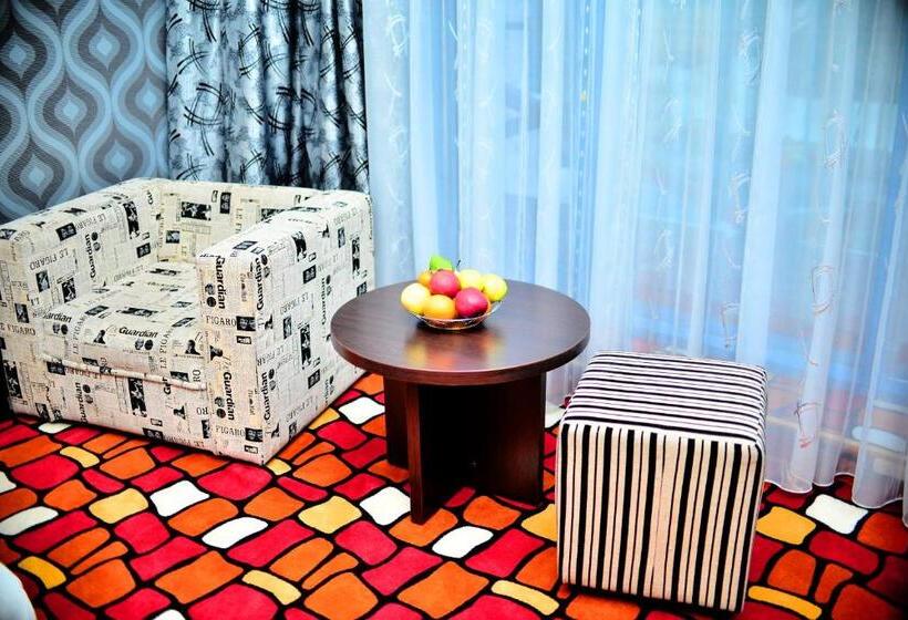 اتاق یک تخته با تراس, Sapar Standart