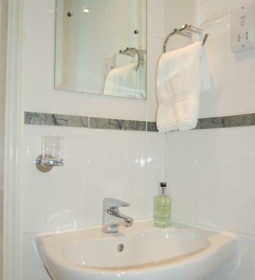 스탠다드 싱글 룸, Warwick House