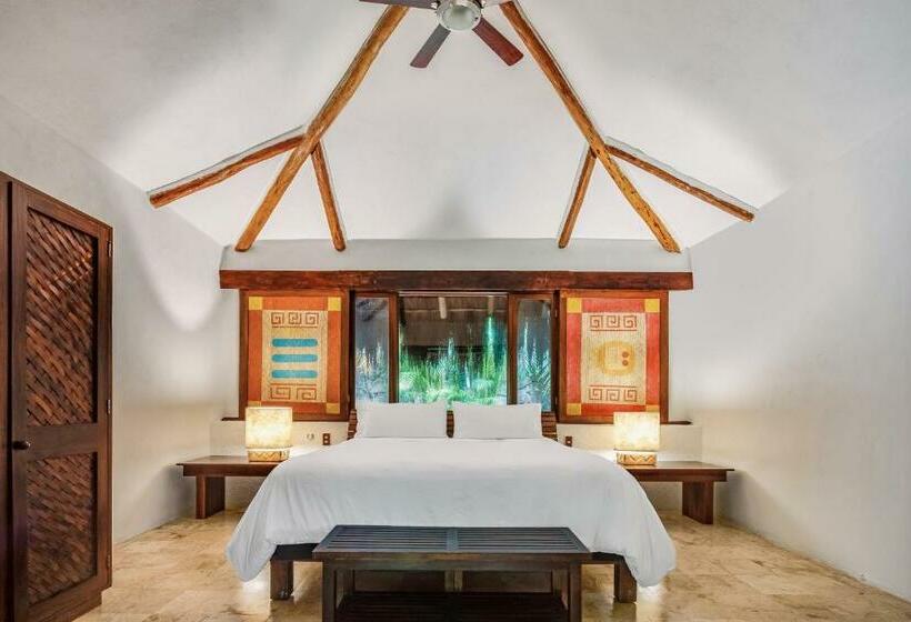 بنجلو قياسى, The Explorean Kohunlich - All Inclusive