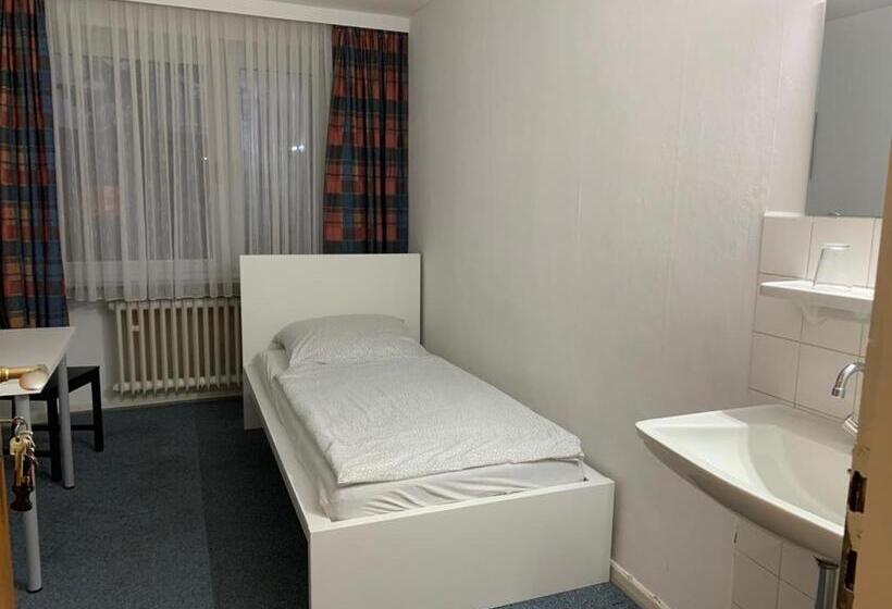 标准单人间共用浴室, Haven Hotel Am Stadion