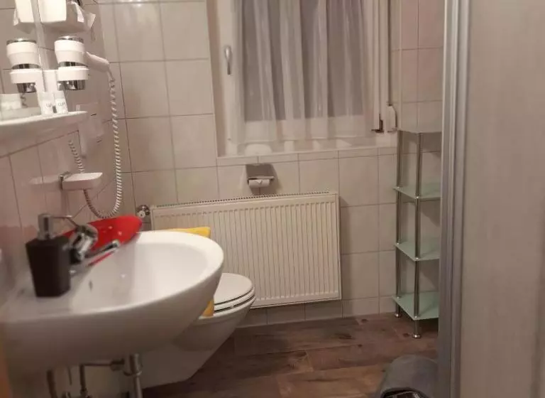 Huoneisto 3 Makuuhuonetta, Haus Tirol Appartements