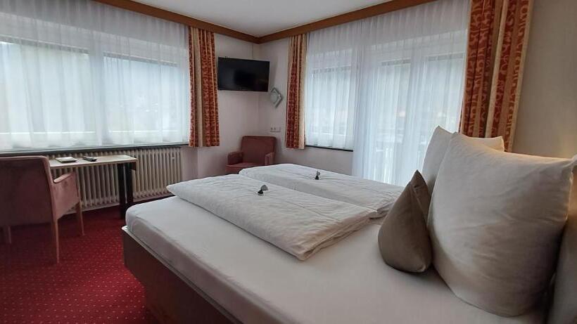 带3个卧室的公寓, Haus Tirol Appartements