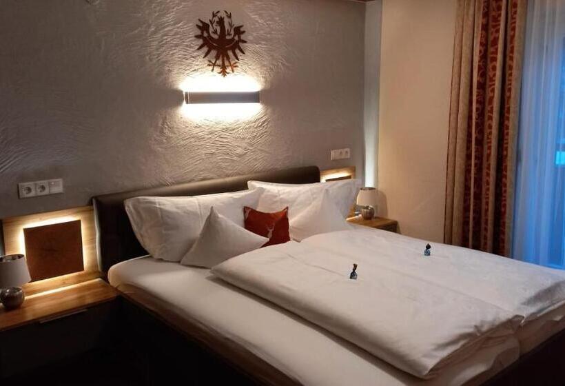 带3个卧室的公寓, Haus Tirol Appartements