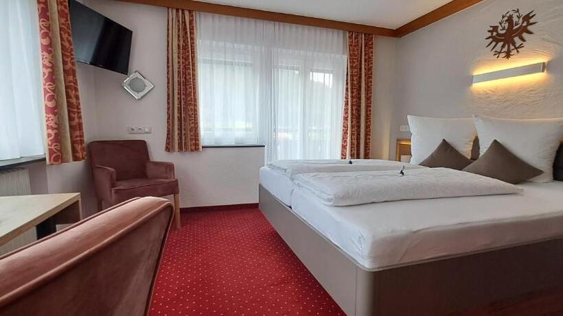 带3个卧室的公寓, Haus Tirol Appartements