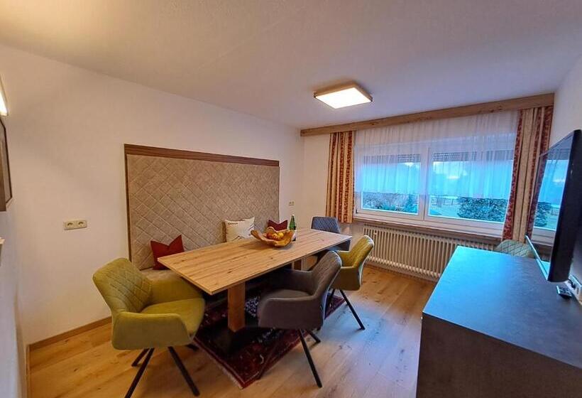 带3个卧室的公寓, Haus Tirol Appartements
