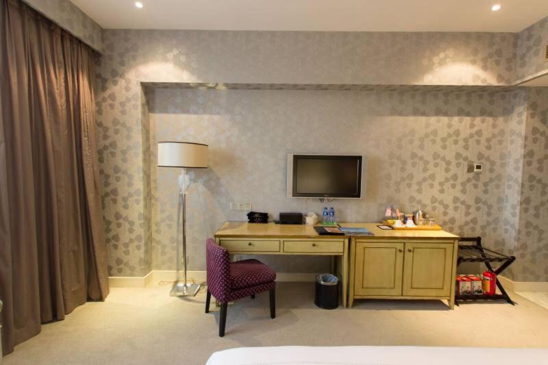 סוויטה משפחתית, Hiyet Oriental