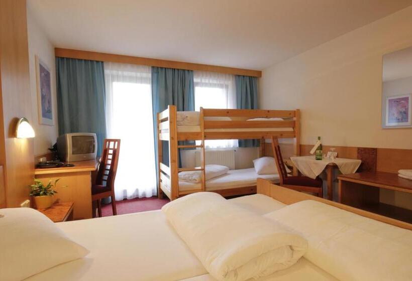 ファミリールーム, Tia Monte