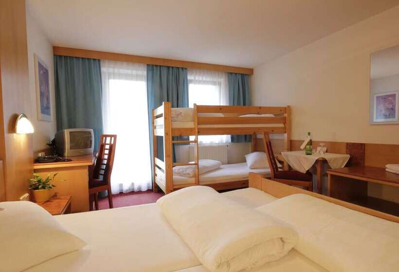 ファミリールーム, Tia Monte