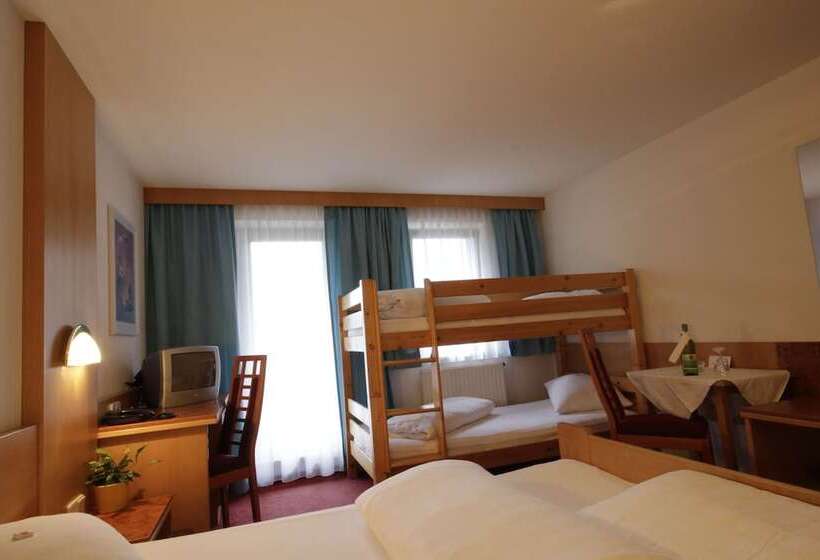 ファミリールーム, Tia Monte