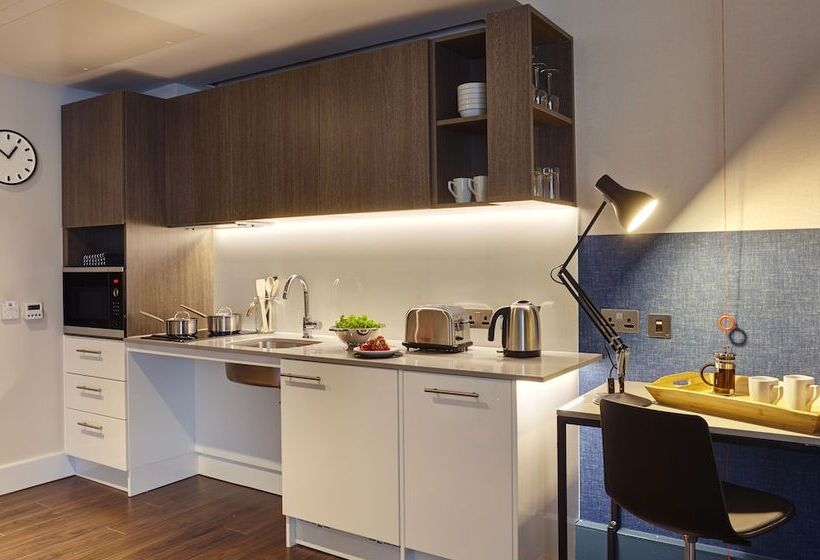 스탠다드 스튜디오, Staybridge Suites London Vauxhall, An Ihg