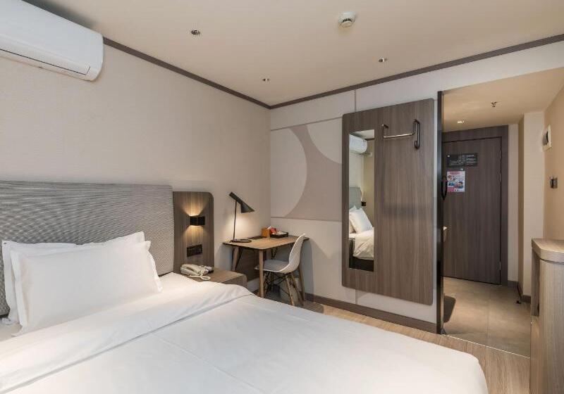 חדר סטנדרט, Hanting