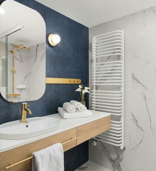 标准间带双人床, Royal Tulip Warsaw Centre