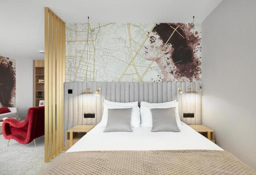 Семейный Номер, Royal Tulip Warsaw Centre