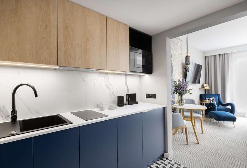 标准间带阳台, Royal Tulip Warsaw Centre