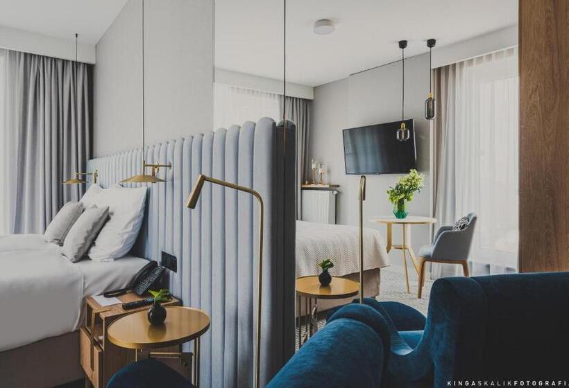 标准间带双人床, Royal Tulip Warsaw Centre