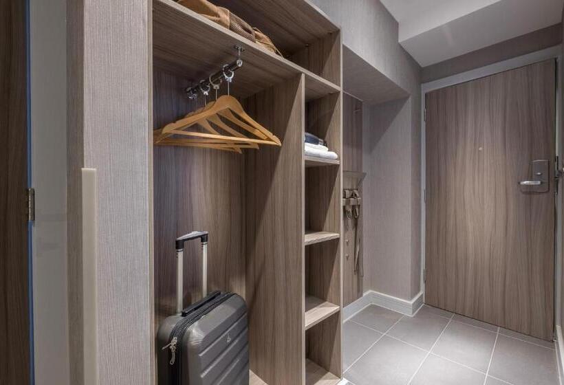 スタンダードルーム, City Sleeper At Royal National