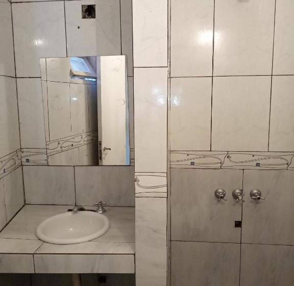 غرفة قياسية رباعية, Sweet Guest House