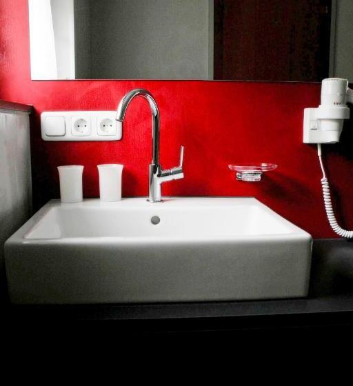 غرفة قياسية فردية, Garni Madrisa