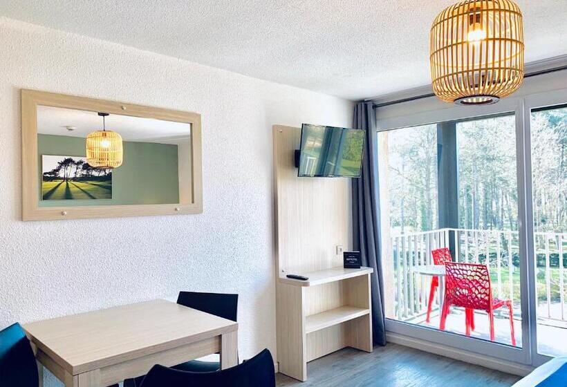 标准工作室, Hippotel