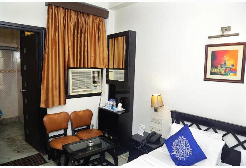 חדר אקונומי, Airport Hotel The R Blues New Delhi