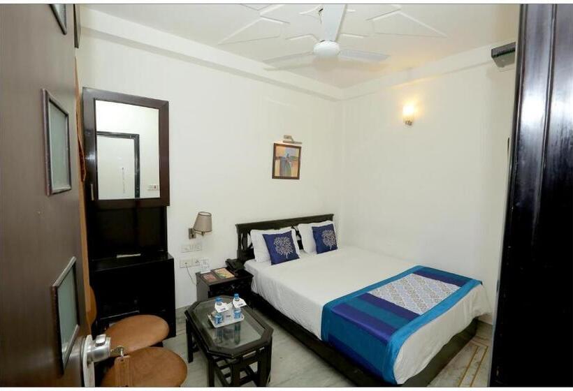 חדר אקונומי, Airport Hotel The R Blues New Delhi