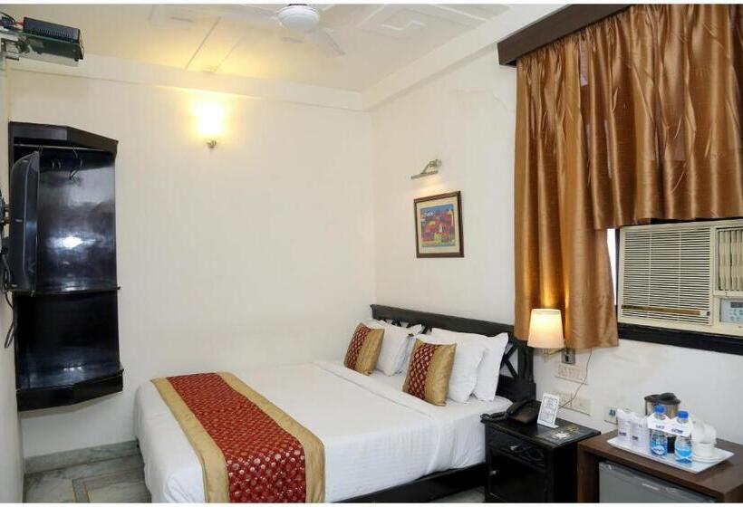 חדר אקונומי, Airport Hotel The R Blues New Delhi