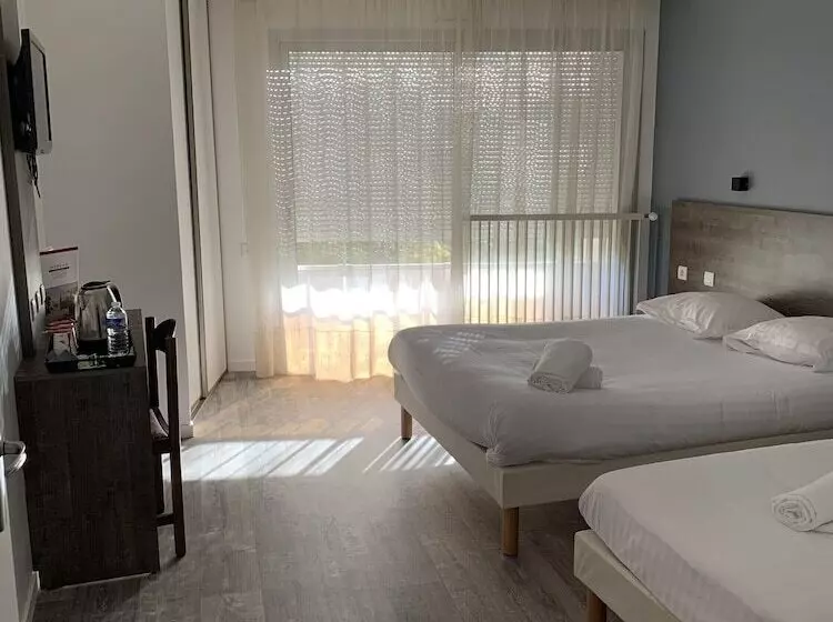 Standard Kolmen Hengen Huone, Au Relais Des Lilas