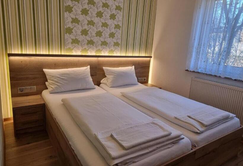 标准间, Bergschanke & Berg