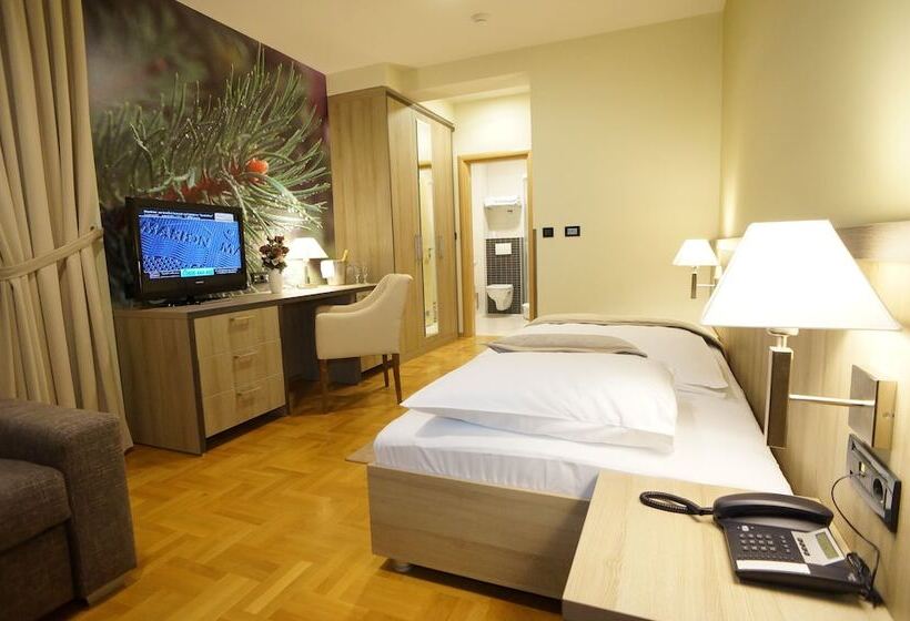 标准单人间, Calypso