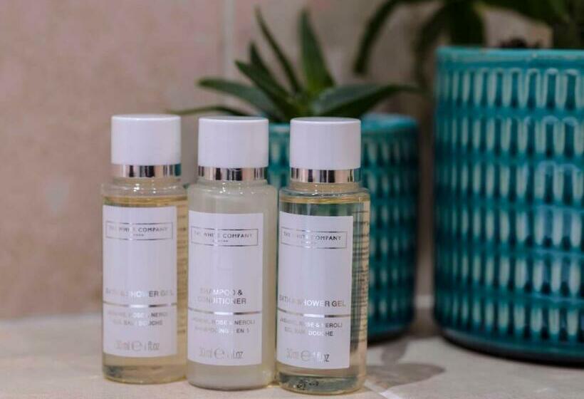 Индивидуальный Номер Классика, Clifton Arms