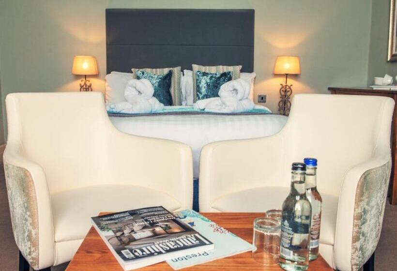 Классический Номер, Clifton Arms